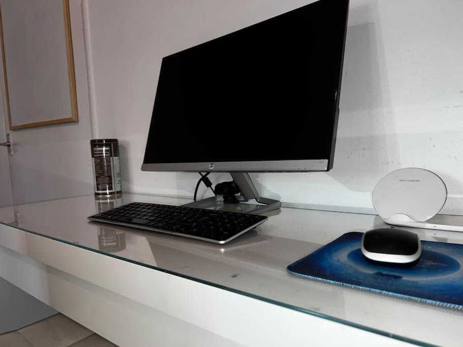 1-Bed Flat With Fast Wi-Fi In Prime Location 15Mins From Central Londra Esterno foto